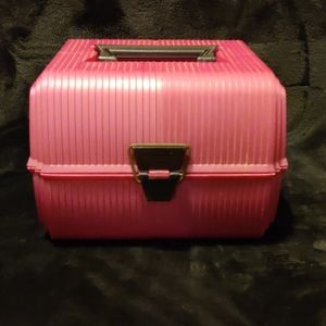Vintage Sassaby Makeup Case